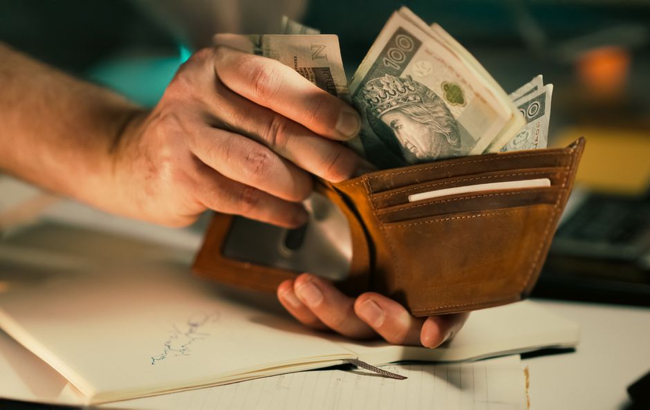 como sair das dívidas ganhando pouco