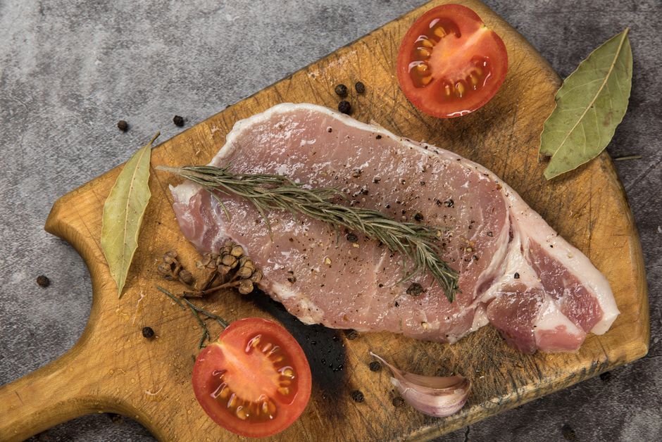 como tirar mau cheiro da geladeira carne podre